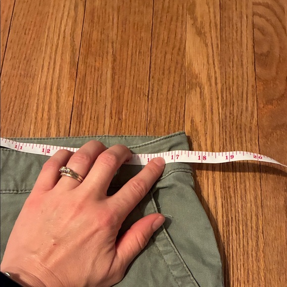 Gap Women’s Khaki Green Casual Pants - Picture 9 of 12